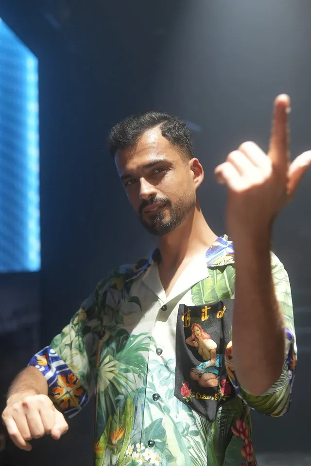 DJ Pouriya bei einer Veranstaltung